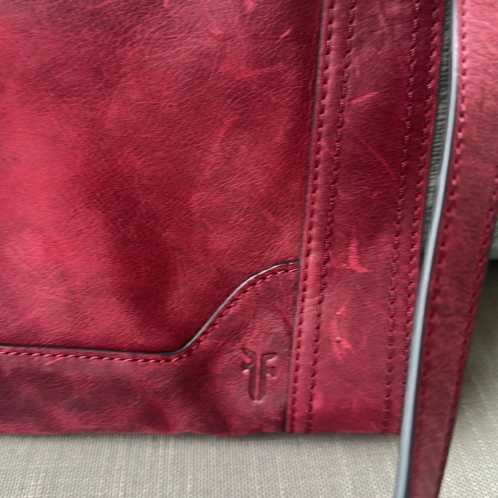 Frye Melissa Wine Zip Leather Crossbody Bag - Picture 4 of 9